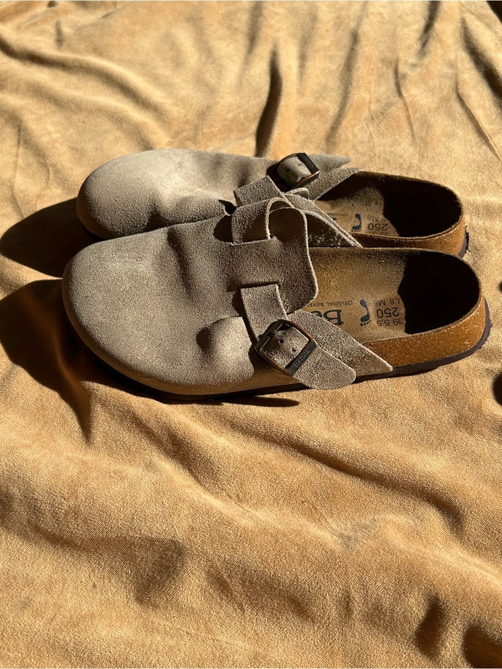 Birkenstock Boston Taupe Suede Leather Clogs Women’s 8 Men’s 6 EU 39 Regular